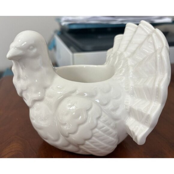 Yankee Candle Medium White Turkey Votive Holder - NWT Retired - Picture 2 of 2